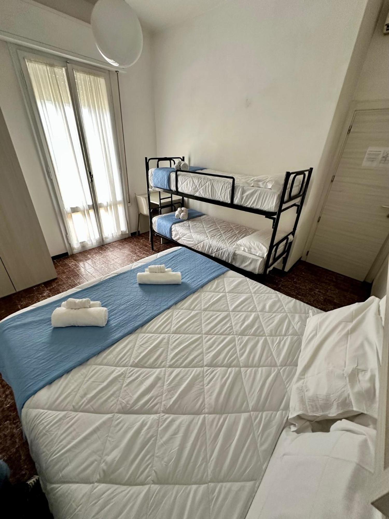 Hotel Napoleon Riccione Exteriör bild